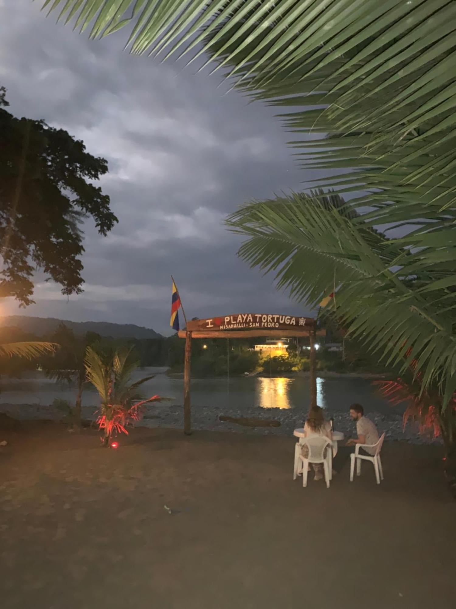 Apartmán Playa Tortuga Puerto Misahuallí Exteriér fotografie